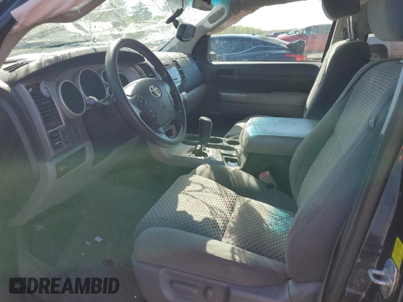 2011 Toyota Tundra z VIN 5TFEY5F17BX099132, wystawiony jako Copart lot #49643335 z przebiegiem Nie podano mil oraz Szkoda całkowita • Salvage title. Historia ofert i sprzedaży dostępna na DreamBid. Obrazek 7.