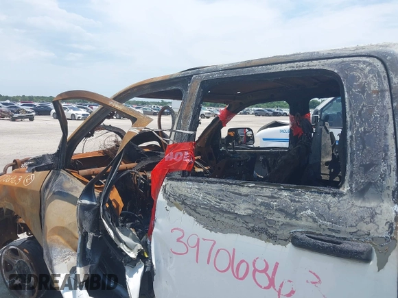 2014 Ram 2500 Tradesman with VIN 3C6UR5HJ5EG189532, listed as a IAAI auction lot 39706863 with Not provided miles and . Bid and sale history available at DreamBid. Image 6.