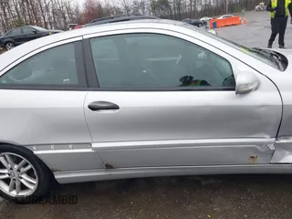 2002 Mercedes-Benz C 230/260/280/320 with VIN WDBRN47J62A228093, listed as a IAAI auction lot 41834495 with 164,436 mi miles and . Bid and sale history available at DreamBid. Image 13.