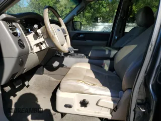 2009 Ford Expedition SSV with VIN 1FMFU15579LA02294, listed as a Copart auction lot 80765814 with 204,577 mi miles and Clean title. Bid and sale history available at DreamBid. Image 7.