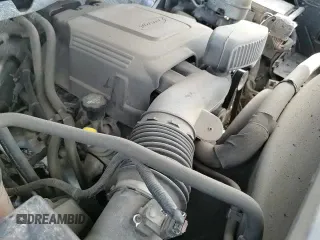 2017 Chevrolet Silverado 2500HD LT z VIN 1GC2KVEG9HZ175313, wystawiony jako Copart lot #69643365 z przebiegiem 141 375 mil mil oraz Szkoda całkowita • Salvage title. Historia ofert i sprzedaży dostępna na DreamBid. Obrazek 13.