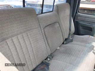 1990 Ford F-150 с VIN 1FTDF15Y0LLB15639, выставлен на аукционе IAAI как лот 42384573 с пробегом 94 885 миль миль и . История ставок и продаж доступна на DreamBid. Изображение 8.