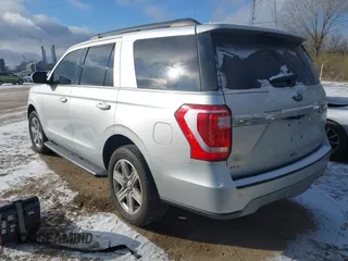 2018 Ford Expedition XLT with VIN 1FMJU1HT0JEA65668, listed as a IAAI auction lot 41005737 with 141,642 mi miles. Bid and sale history available at carsss.com. Image 3.