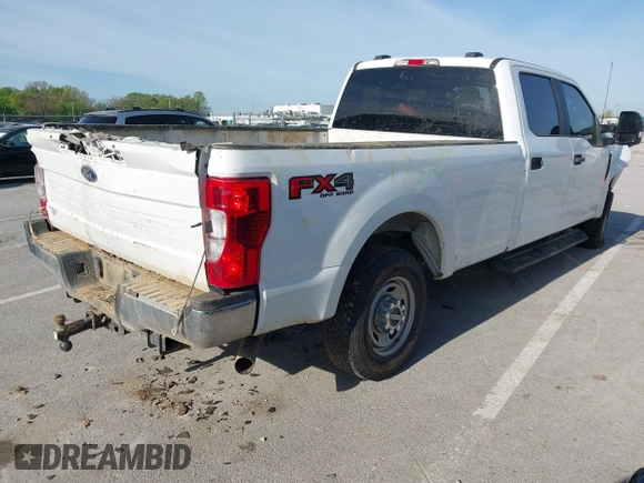 2022 Ford F-250 XL z VIN 1FT7W2BN6NEF62982, wystawiony jako IAAI lot #42086401 z przebiegiem 106 450 mil mil oraz . Historia ofert i sprzedaży dostępna na DreamBid. Obrazek 4.
