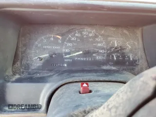 1995 GMC Sierra 1500 z VIN 2GTEK19K1S1590453, wystawiony jako Copart lot #56644075 z przebiegiem 222 590 mil mil oraz Szkoda całkowita • Salvage title. Historia ofert i sprzedaży dostępna na DreamBid. Obrazek 9.