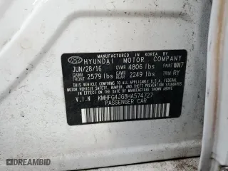2017 Hyundai Azera with VIN KMHFG4JG8HA574727, listed as a Copart auction lot 75157584 with 116,453 mi miles and Clean Title. Bid and sale history available at carsss.com. Image 12.