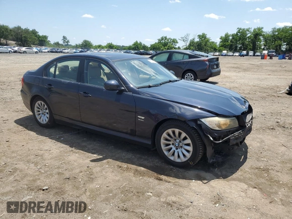 2009 BMW 3 Series 328i xDrive with VIN WBAPK53589A643505, listed as a Copart auction lot 61724135 with 116,693 mi miles and Salvage title. Bid and sale history available at DreamBid. Image 4.