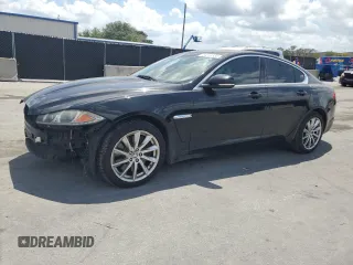 2012 Jaguar XF z VIN SAJWA0FB6CLS44966, wystawiony jako Copart lot #54869585 z przebiegiem 88 374 mil mil oraz Szkody całkowita. Historia ofert i sprzedaży dostępna na DreamBid. Obrazek 1.