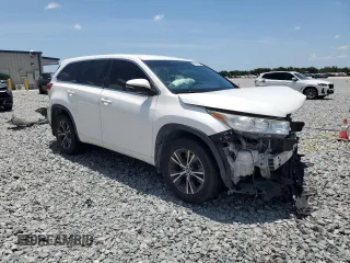 2017 Toyota Highlander LE with VIN 5TDZZRFH6HS220332, listed as a Copart auction lot 57822285 with 167,184 mi miles and Salvage title. Bid and sale history available at DreamBid. Image 4.