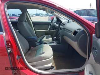 2010 Ford Fusion SE z VIN 3FAHP0HA2AR262234, wystawiony jako IAAI lot #42445664 z przebiegiem 85 912 mil mil oraz . Historia ofert i sprzedaży dostępna na DreamBid. Obrazek 5.