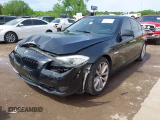 2011 BMW 5 Series 535i z VIN WBAFR7C50BC802210, wystawiony jako IAAI lot #42172097 z przebiegiem 148 983 mil mil oraz . Historia ofert i sprzedaży dostępna na DreamBid. Obrazek 2.