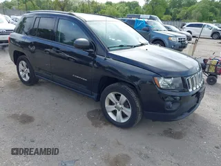 2016 Jeep Compass Sport with VIN 1C4NJDBB7GD757344, listed as a IAAI auction lot 42184933 with 199,430 mi miles and . Bid and sale history available at carsss.com. Image 1.