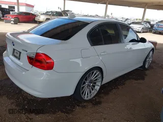 2008 BMW 3 Series 328i with VIN WBAVC535X8FZ82806, listed as a IAAI auction lot 41897725 with 146,852 mi miles. Bid and sale history available at carsss.com. Image 4.