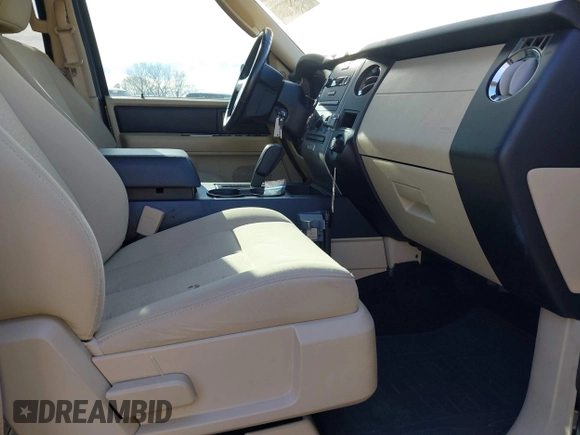 2015 Ford Expedition XL with VIN 1FMJU1FTXFEF10203, listed as a IAAI auction lot 41643079 with 181,558 mi miles. Bid and sale history available at carsss.com. Image 5.