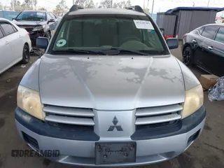 2005 Mitsubishi Endeavor LS z VIN 4A4MM21S25E049088, wystawiony jako IAAI lot #42228783 z przebiegiem 243 731 mil mil oraz . Historia ofert i sprzedaży dostępna na DreamBid. Obrazek 12.