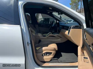 2019 Porsche Cayenne with VIN WP1AA2AY1KDA15330, listed as a Copart auction lot 54621525 with 87,117 mi miles and Clean Title. Bid and sale history available at carsss.com. Image 5.