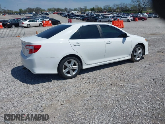 2013 Toyota Camry L with VIN 4T1BF1FK8DU218865, listed as a IAAI auction lot 41983521 with 139,533 mi miles. Bid and sale history available at carsss.com. Image 4.
