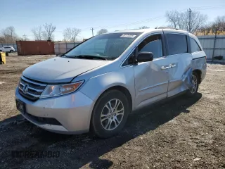 2013 Honda Odyssey EX-L with VIN 5FNRL5H69DB012899, listed as a Copart auction lot 48173325 with 203,191 mi miles and Salvage Title. Bid and sale history available at carsss.com. Image 1.