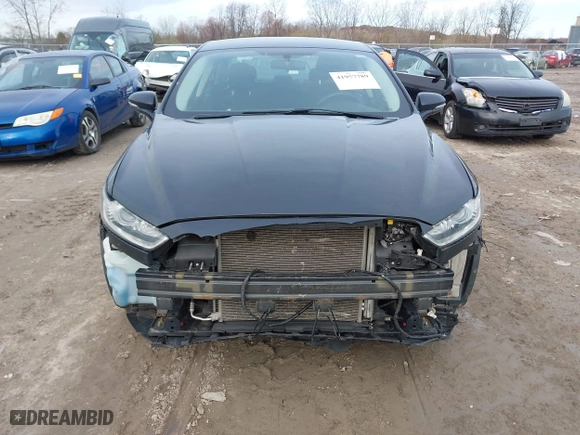 2014 Ford Fusion SE with VIN 3FA6P0H72ER222639, listed as a IAAI auction lot 41957789 with 201,464 mi miles. Bid and sale history available at carsss.com. Image 13.