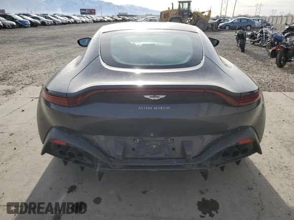 2020 Aston Martin Vantage z VIN SCFSMGAW6LGN03442, wystawiony jako Copart lot #83372524 z przebiegiem 10 819 mil mil oraz Szkoda całkowita • Salvage title. Historia ofert i sprzedaży dostępna na DreamBid. Obrazek 6.