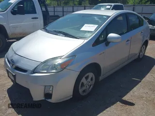2010 Toyota Prius II with VIN JTDKN3DU5A0059412, listed as a IAAI auction lot 42102951 with 218,443 mi miles. Bid and sale history available at carsss.com. Image 2.