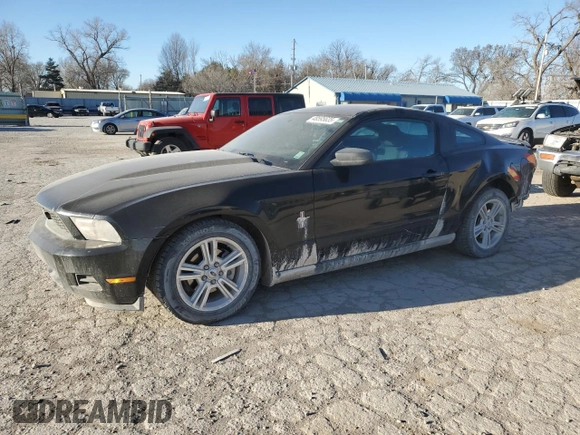 2010 Ford Mustang V6 с VIN 1ZVBP8AN1A5134532, выставлен на аукционе Copart как лот 48595635 с пробегом 96 820 миль миль и Списание • Salvage title. История ставок и продаж доступна на DreamBid. Изображение 1.