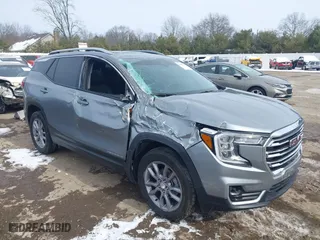 2024 GMC Terrain SLT with VIN 3GKALVEG1RL171374, listed as a IAAI auction lot 41567128 with 21,343 mi miles. Bid and sale history available at carsss.com. Image 6.