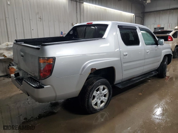 2007 Honda Ridgeline RTS with VIN 2HJYK16497H546990, listed as a Copart auction lot 43242945 with 107,038 mi miles and Salvage Title. Bid and sale history available at carsss.com. Image 3.