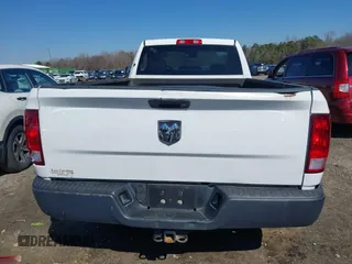 2017 Ram 1500 Tradesman z VIN 3C6JR6DT5HG548561, wystawiony jako IAAI lot #41630666 z przebiegiem 106 326 mil mil oraz . Historia ofert i sprzedaży dostępna na DreamBid. Obrazek 16.