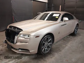 2019 Rolls-Royce Wraith z VIN SCA665C53KUX87266, wystawiony jako IAAI lot #41918222 z przebiegiem 42 388 mil mil oraz . Historia ofert i sprzedaży dostępna na DreamBid. Obrazek 2.