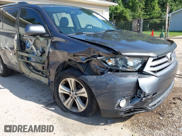 2012 Toyota Highlander Limited with VIN 5TDDK3EH8CS153044, listed as a IAAI auction lot 42565569 with 156,381 mi miles and . Bid and sale history available at DreamBid. Image 6.