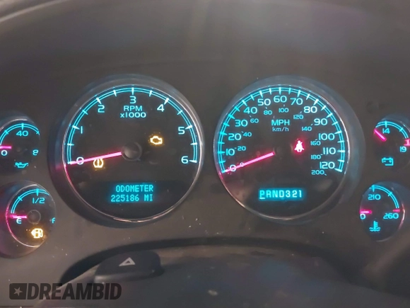 2007 GMC Sierra 1500 with VIN 2GTEK13Y671700496, listed as a IAAI auction lot 41233730 with 225,186 mi miles and . Bid and sale history available at DreamBid. Image 7.