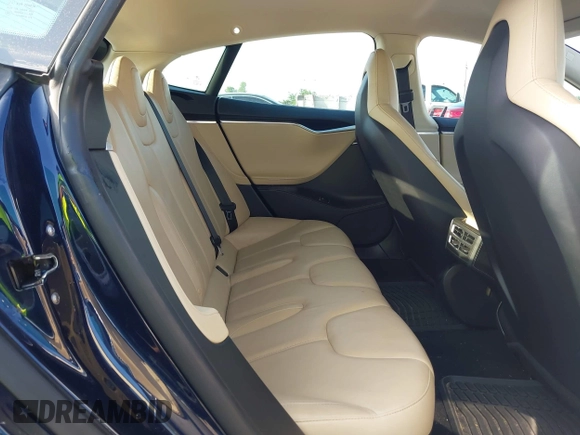 2014 Tesla Model S 60 with VIN 5YJSA1H12EFP39873, listed as a IAAI auction lot 42443414 with 132,773 mi miles and . Bid and sale history available at DreamBid. Image 8.