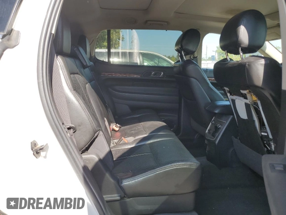 2011 Lincoln MKT with VIN 2LMHJ5AR1BBJ52039, listed as a Copart auction lot 72280004 with 275,945 mi miles and Clean Title. Bid and sale history available at DreamBid. Image 11.