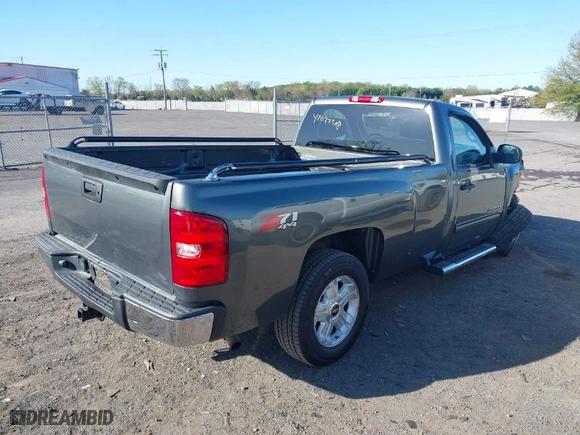 2011 Chevrolet Silverado 1500 LT with VIN 1GCNKSE09BF188909, listed as a IAAI auction lot 42027508 with 134,655 mi miles. Bid and sale history available at carsss.com. Image 4.