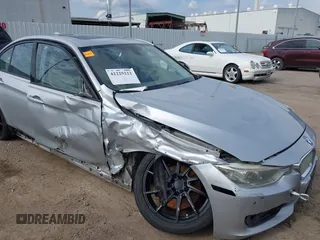 2012 BMW 3 Series 328i z VIN WBA3A5C5XCF256465, wystawiony jako IAAI lot #42225222 z przebiegiem 162 293 mil mil oraz . Historia ofert i sprzedaży dostępna na DreamBid. Obrazek 6.