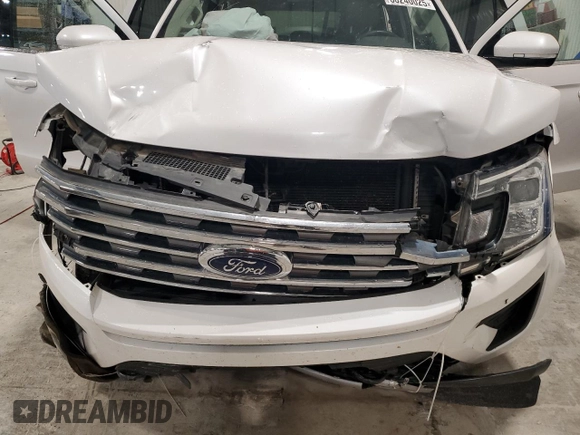 2018 Ford Expedition Max XLT with VIN 1FMJK1JT7JEA45739, listed as a Copart auction lot 58240025 with Not provided miles and Salvage title. Bid and sale history available at DreamBid. Image 12.