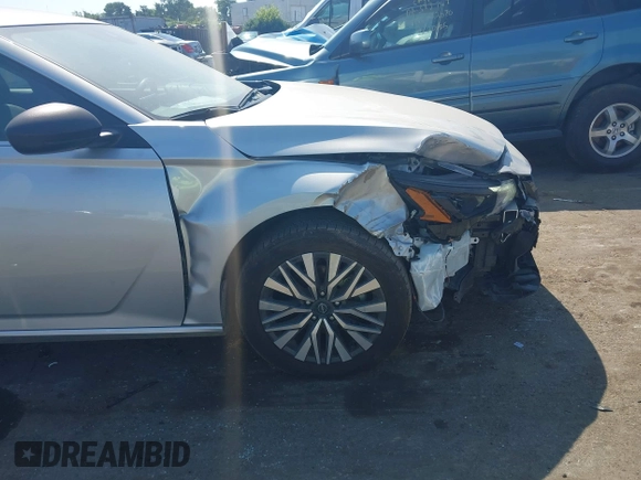 2024 Nissan Altima SV with VIN 1N4BL4DV4RN311594, listed as a IAAI auction lot 42544589 with 42,469 mi miles and . Bid and sale history available at DreamBid. Image 17.