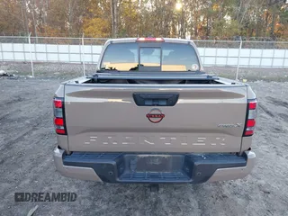 2022 Nissan Frontier SV z VIN 1N6ED1EJ3NN648912, wystawiony jako IAAI lot #40888927 z przebiegiem 59 633 mil mil oraz . Historia ofert i sprzedaży dostępna na DreamBid. Obrazek 17.