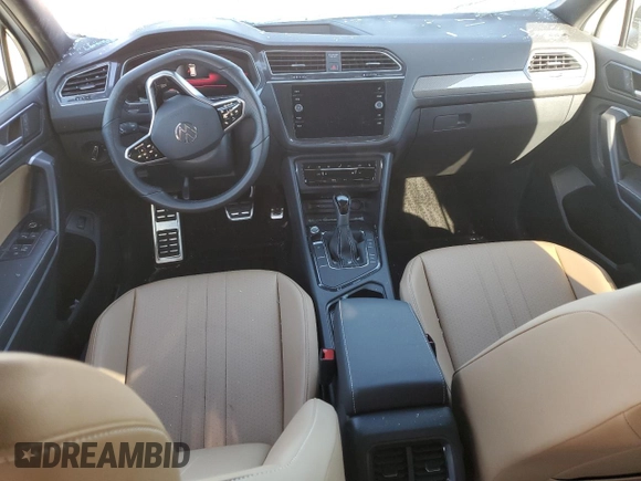2024 Volkswagen Tiguan SE R-Line Black with VIN 3VVCB7AX1RM001262, listed as a Copart auction lot 80100514 with 13,225 mi miles and Salvage title. Bid and sale history available at DreamBid. Image 8.