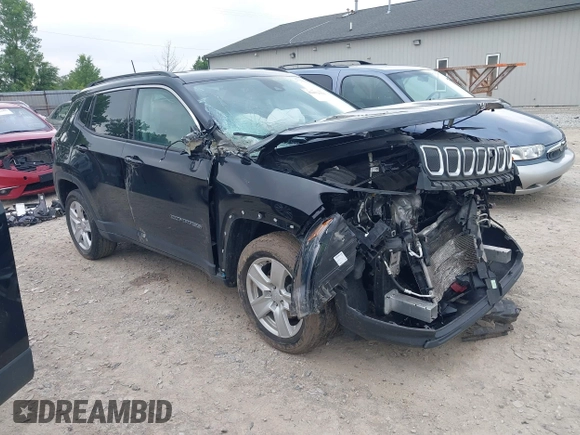2022 Jeep Compass Latitude z VIN 3C4NJDBB3NT113332, wystawiony jako IAAI lot #42452658 z przebiegiem 43 430 mil mil oraz . Historia ofert i sprzedaży dostępna na DreamBid. Obrazek 1.