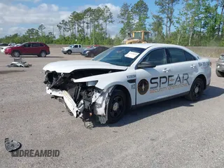 2017 Ford Police Interceptor z VIN 1FAHP2MK8HG123737, wystawiony jako IAAI lot #42128028 z przebiegiem 103 987 mil mil oraz . Historia ofert i sprzedaży dostępna na DreamBid. Obrazek 17.