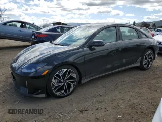 2024 Hyundai Ioniq 6 SEL z VIN KMHM34AA8RA071084, wystawiony jako Copart lot #47614915 z przebiegiem 14 989 mil mil oraz Szkoda całkowita • Salvage title. Historia ofert i sprzedaży dostępna na DreamBid. Obrazek 1.