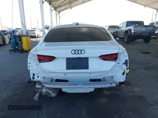 2023 Audi A5 Sportback Premium z VIN WAUABCF5XPA056452, wystawiony jako IAAI lot #41644537 z przebiegiem 14 918 mil mil oraz . Historia ofert i sprzedaży dostępna na DreamBid. Obrazek 6.