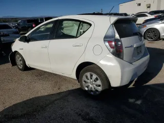 2014 Toyota Prius c One with VIN JTDKDTB32E1069893, listed as a Copart auction lot 53187435 with 60,131 mi miles and Salvage Title. Bid and sale history available at carsss.com. Image 2.