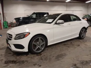 2018 Mercedes-Benz C 300 z VIN WDDWF4KB8JR351384, wystawiony jako IAAI lot #42421670 z przebiegiem 41 814 mil mil oraz . Historia ofert i sprzedaży dostępna na DreamBid. Obrazek 18.