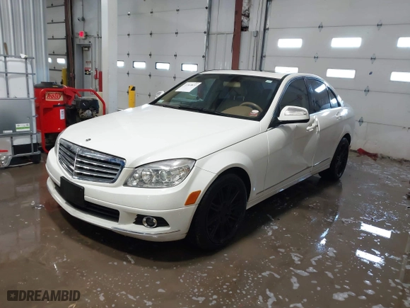 2008 Mercedes-Benz C-Class 3.0L Sport with VIN WDDGF81X68F182695, listed as a IAAI auction lot 41561872 with 139,018 mi miles. Bid and sale history available at carsss.com. Image 17.