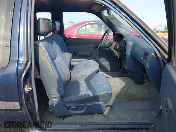 1994 Toyota 2WD Pickups DX with VIN JT4RN93P5R5103730, listed as a IAAI auction lot 42164918 with 396,623 mi miles. Bid and sale history available at carsss.com. Image 5.