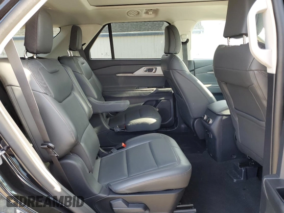 2025 Ford Explorer Active with VIN 1FMUK8DH9SGA99627, listed as a Copart auction lot 54778855 with 8,303 mi miles and Clean title. Bid and sale history available at DreamBid. Image 11.