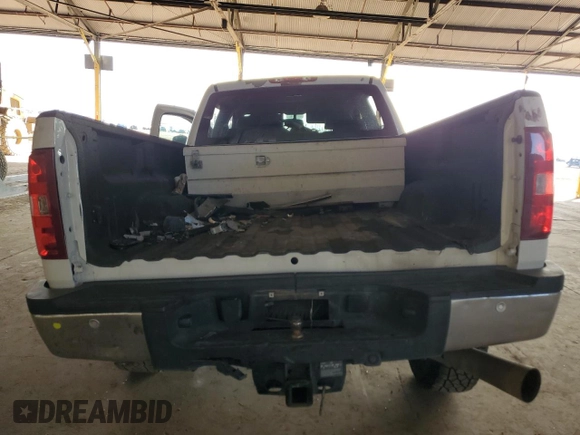 2013 Chevrolet Silverado 3500HD LT with VIN 1GC4K0C82DF236682, listed as a Copart auction lot 44564275 with 71,945 mi miles and Salvage Title. Bid and sale history available at carsss.com. Image 6.